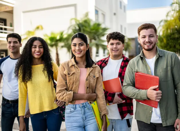 ¿Aún no decides qué carrera estudiar? Estudiantes universitarios