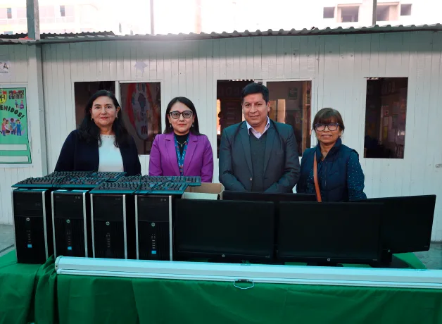 ucv-ate-hace-importante-donacion-tecnologica