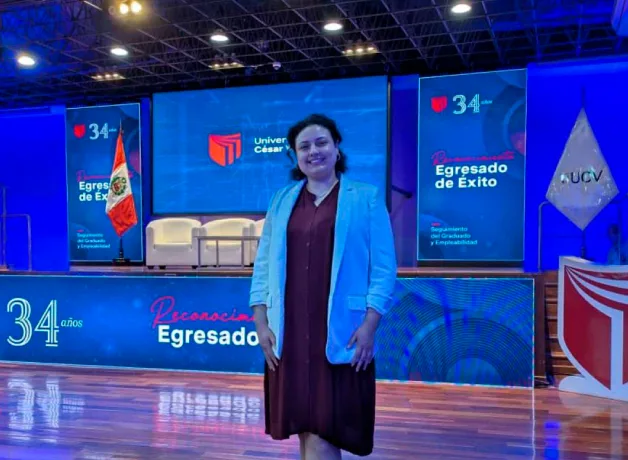 egresada-ucv-lidera-su-empresa-de-traduccion