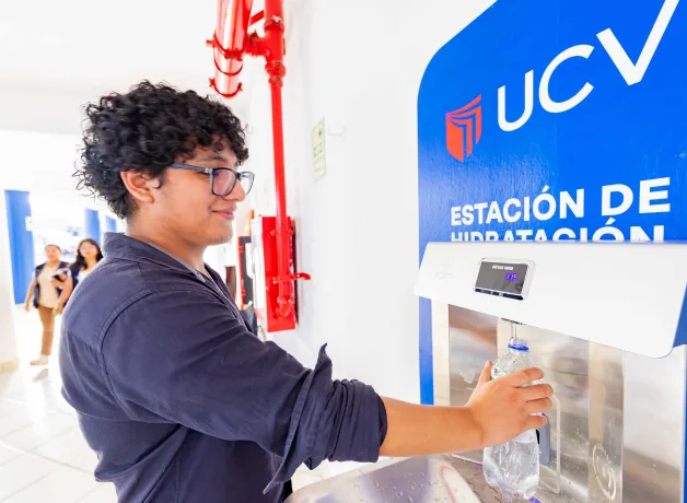 ucv-impulsa-la-sostenibilidad-con-bebederos-de-agua