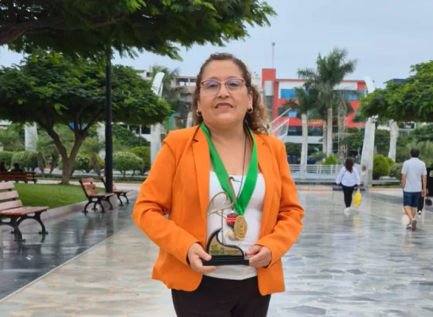 chimbote-ucv-recibe-reconocimiento-por-su-labor-educativa chimbote-ucv-recibe-reconocimiento-por-su-labor-educativa