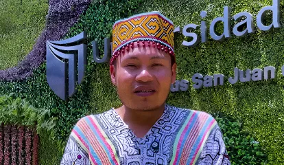 Vallejiano Shipibo-Konibo sustenta tesis de posgrado y fortalece una educación más inclusiva e intercultural